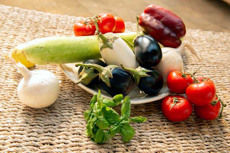 Syracuse: Market and Private Cooking Demo at a Locals Home - Market Tour Details