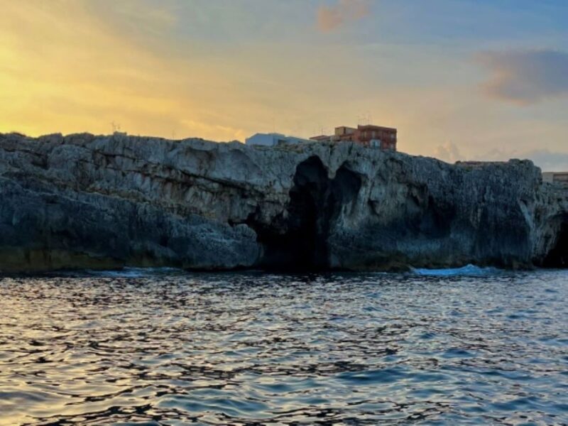 Syracuse: Ortigia Island & Sea Caves Boat Trip With Prosecco - Important Information and Requirements