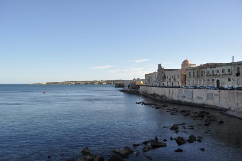 Syracuse: Ortigia & Pillirina Boat Tour W/ Aperitif & Wine - Key Points