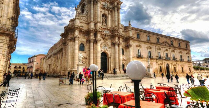 Syracuse: Ortigia Private Walking Tour - Itinerary Highlights