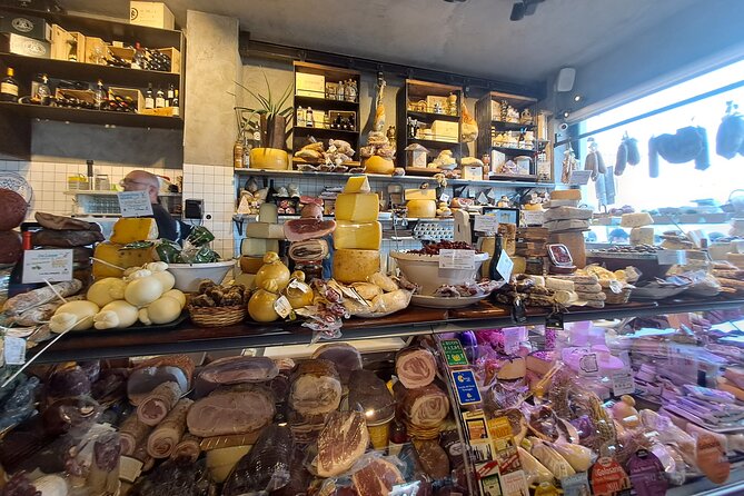 Syracuse Ortigia Street Food Tour - Do Eat Better Experience - Experiencing Local Delicacies