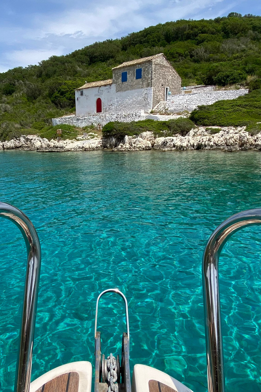 Syvota: Private Boat Cruise to Paxos and Antipaxos Islands - Key Points