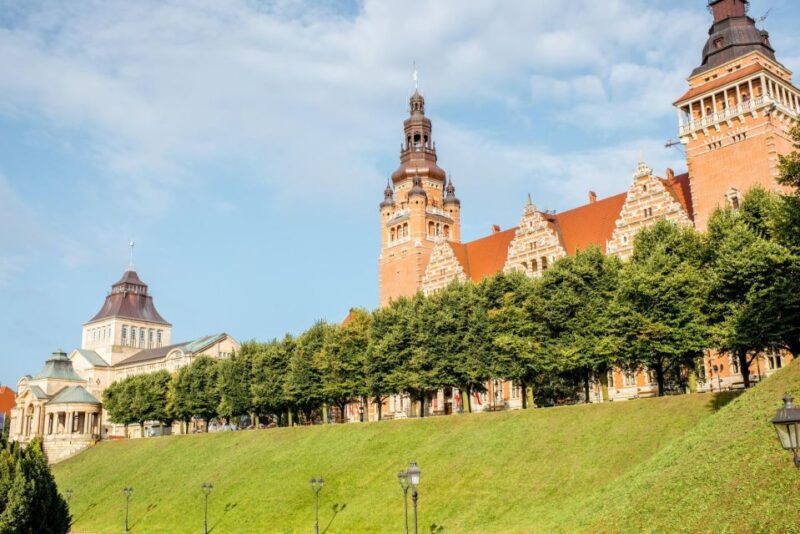 Szczecin: Transport From Airport SZZ and One-Day Trip - Key Points