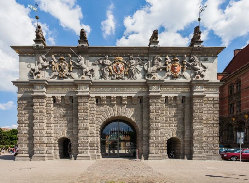 Szczecin Underground Routes and Old Town Private Walking Tour - Experience Highlights