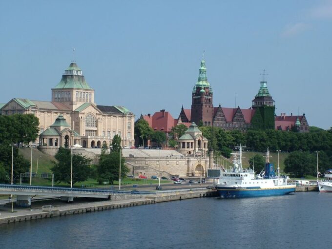 Szczecin Underground Routes and Old Town Private Walking Tour - Frequently Asked Questions