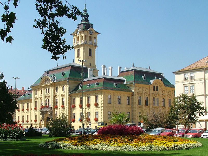 Szeged Full-Day Private Sightseeing Tour From Budapest - Tour Guide and Languages
