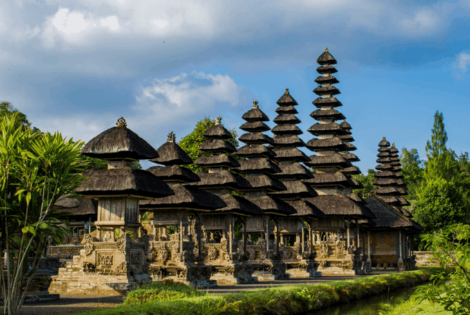 Tabanan: Investigating Floating Temple of Tanah Lot - Culinary Delight: Babi Guling