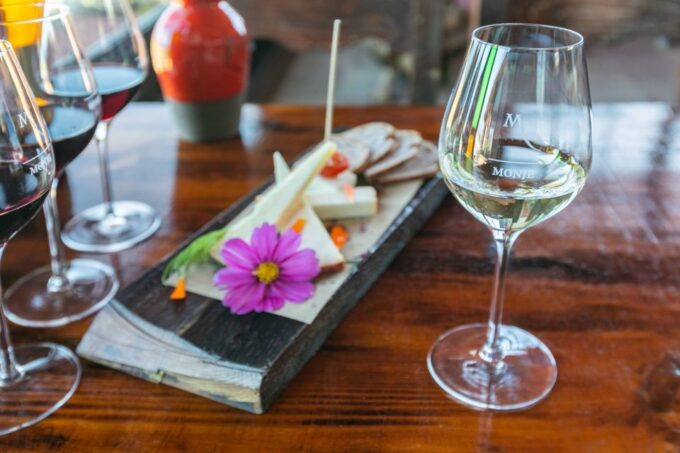Tacoronte: Guided Winery Tour With Wine and Cheese Tastings - English Tour Schedule and Meeting Point