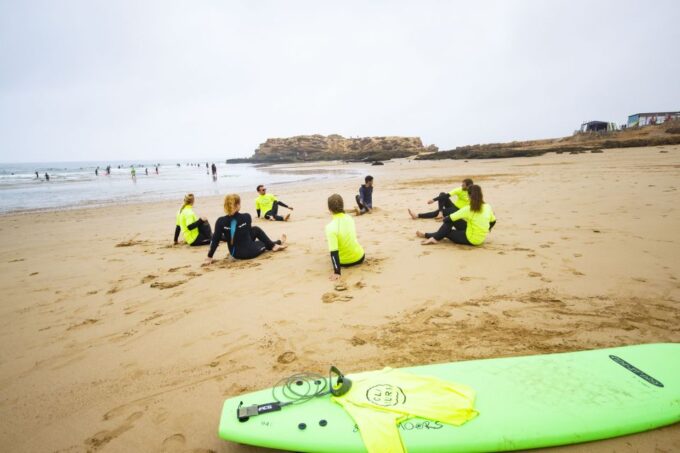 Taghazout: Beginner Surf Course With Free Session & Lunch - Participant Suitability