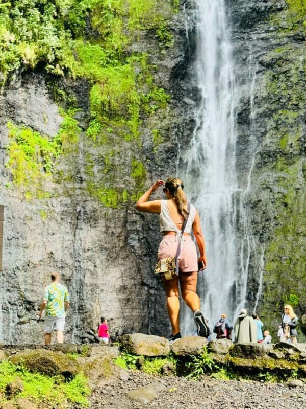 Tahiti: Unique East Coast Half Day Tour with Local Guide - Transport, Timing, and Group Dynamics
