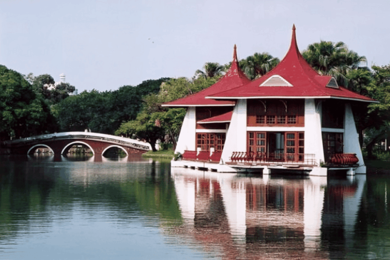 Taichung City: Sightseeing Walking Tour With a Local Guide - Inclusions and Exclusions
