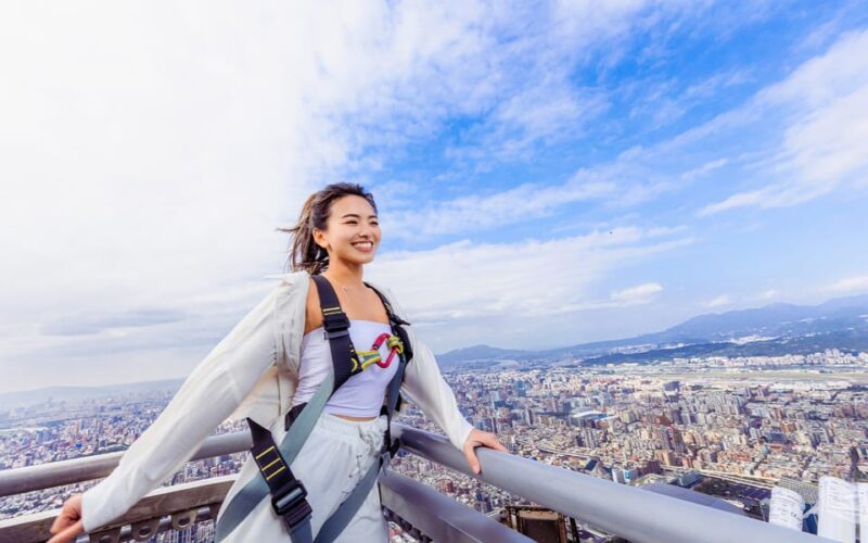 Taipei 101 Skyline 460 Cloud Walk - Key Points