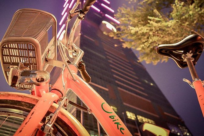 Taipei City Bike Tour With Elephant Mountain Hiking Experience - Included in the Tour