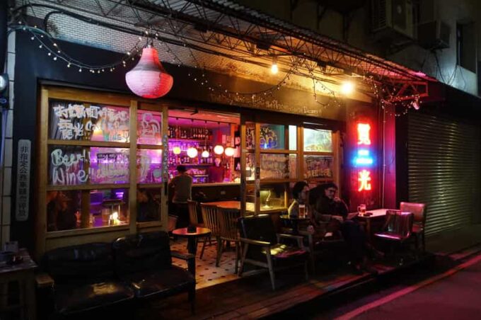 Taipei City: Datong District Food Tour With Food and Drinks - Inclusions and Exclusions