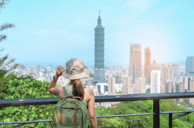 Taipei: City Highlights Private Sightseeing Tour With Guide - Chiang Kai-shek Memorial Hall