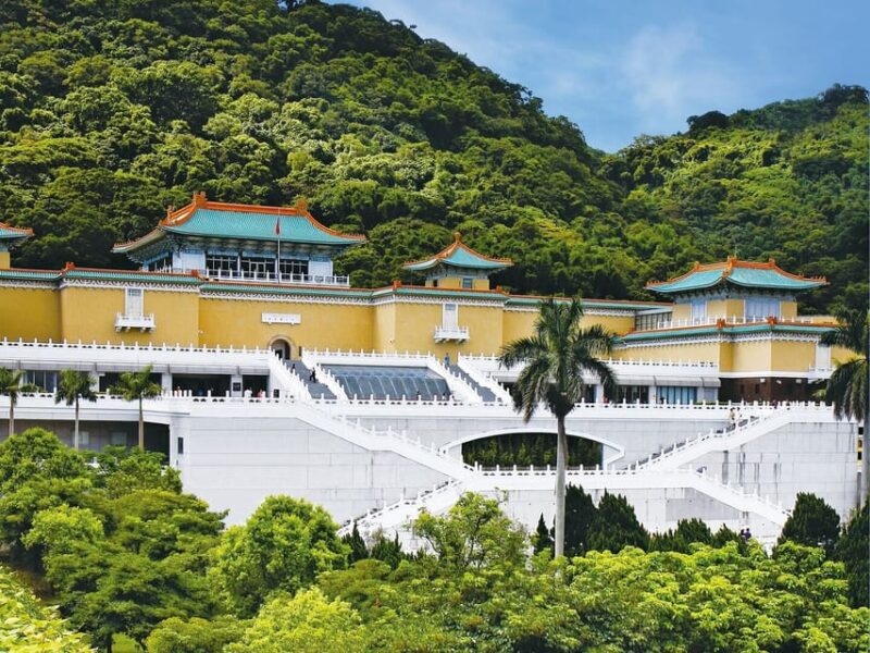 Taipei: Classic Landmarks Day Tour - Key Points