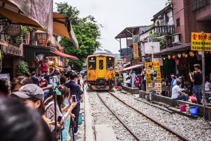 Taipei: Jiufen Night View and Shifen Day Tour - Frequently Asked Questions