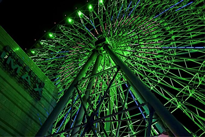 Taipei: Miramar Ferris Wheel Ticket - Nighttime Light Shows