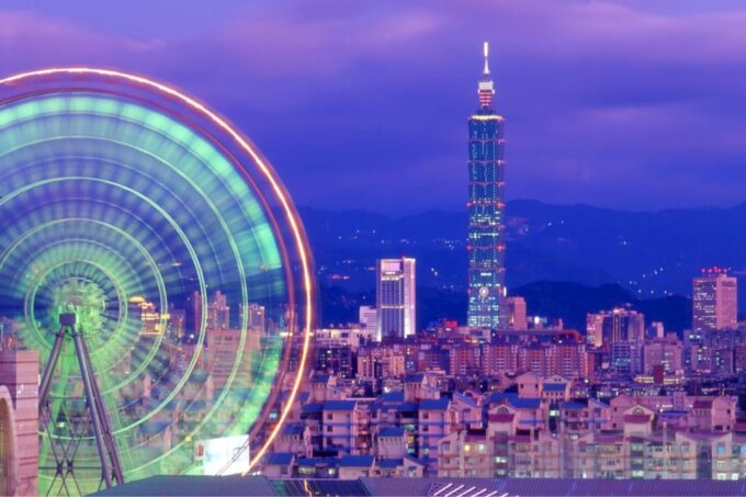 Taipei: Miramar Ferris Wheel Ticket - Panoramic City Views