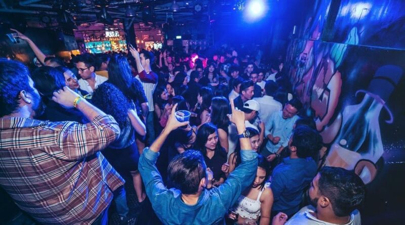 Taipei Nightlife: Taipei Pub Crawls (2 Different Routes) - Experience and Highlights