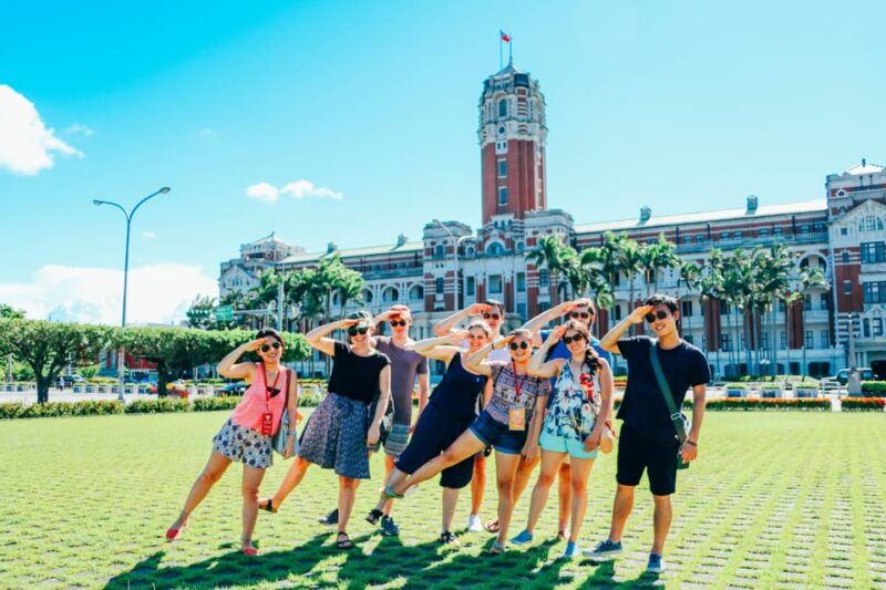 Taipei: Old Town Walking Tour - Historical Insights