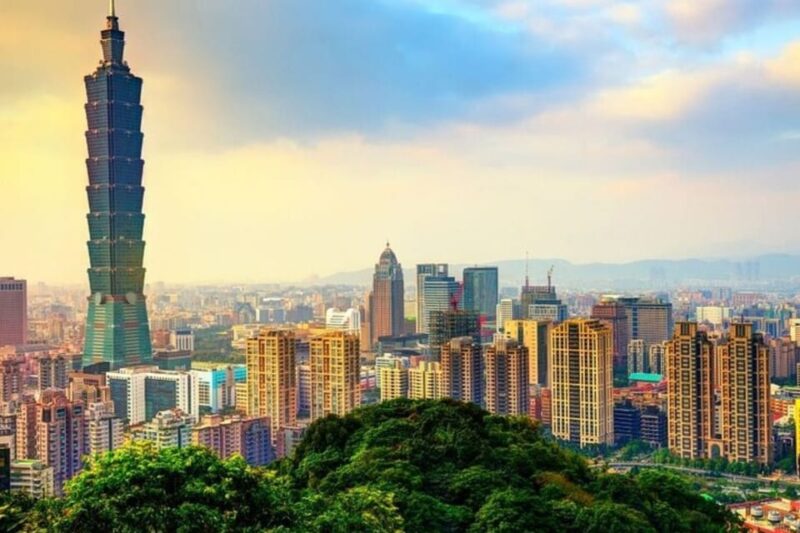 Taipei: Private Custom Tour With a Local Guide - Guide and Accessibility