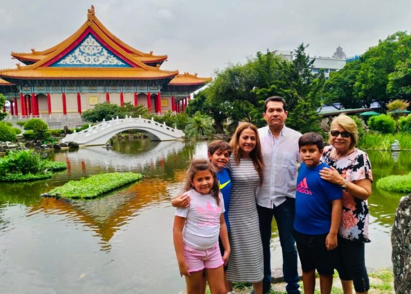 Taipei: Private Day Tour by Car - Transportation and Services