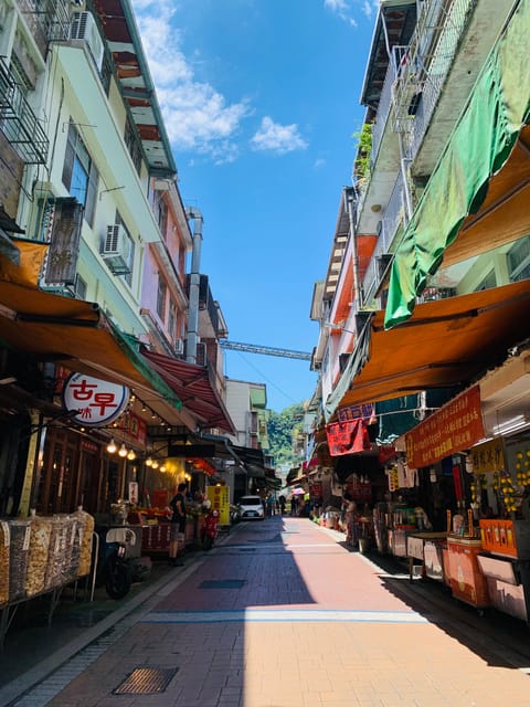 Taipei: Private Day Tour in Wulai With Benz Vito - Frequently Asked Questions