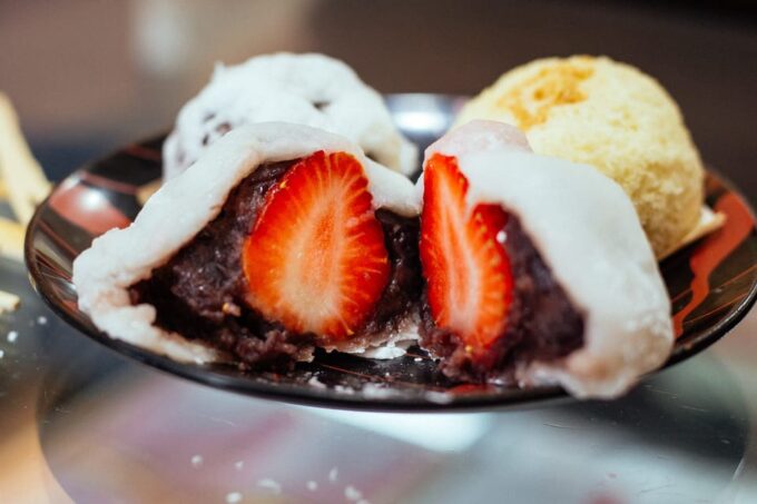 Taipei: Private Food Tour – 10 Tastings With Locals - Meeting Details
