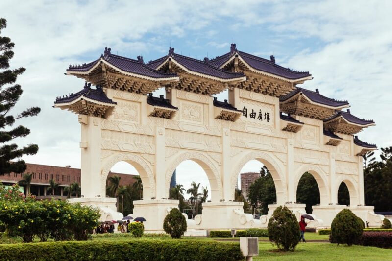 Taipei: Private Tour With Locals – Highlights & Hidden Gems - Customer Feedback
