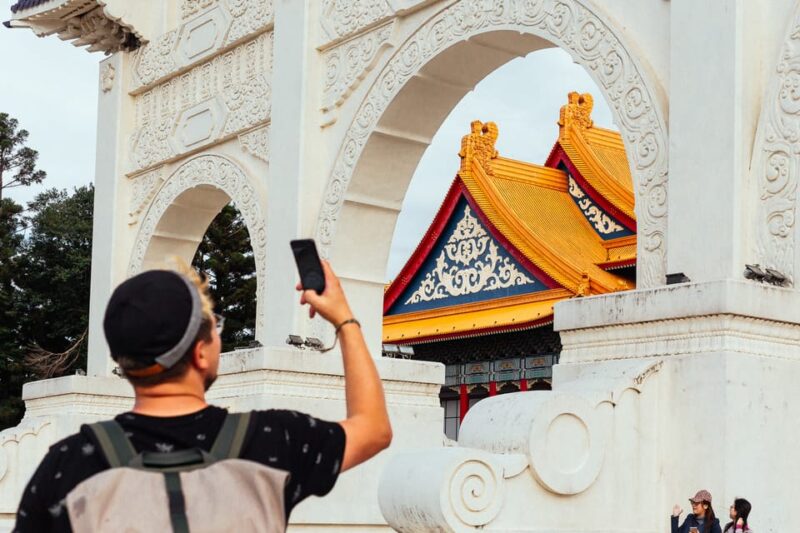 Taipei: Private Tour With Locals – Highlights & Hidden Gems - Accessibility and Attire
