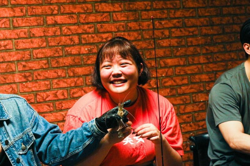 Taipei Shrimping Food Tour: Shrimping, Beer, Jazz, Food Incl - Live Jazz Performance