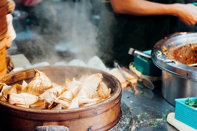 Taipei Street Food & Night Market Tour With a Local: Private & Custom - Cultural Insights and Food Experience