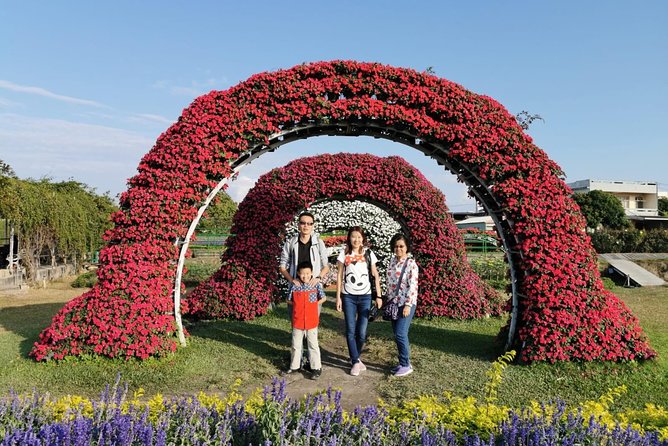 Taipei to Taichung Zhongshe Flower Market and Rainbow Village Day Trip - Whats Included
