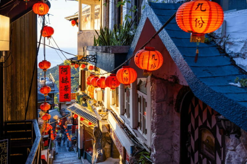 Taipei: Yangmingshan, Shifen, Jiufen & Yehliu Private Tour - Exploring Taiwan’s Natural & Historic Highlights
