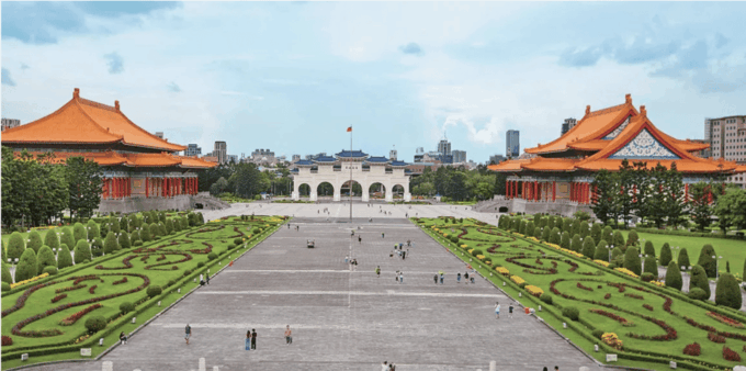 Taiwan: 4 Days Taipei Package- Airport Transfer+ 2 Days Tour - Pickup and Guide