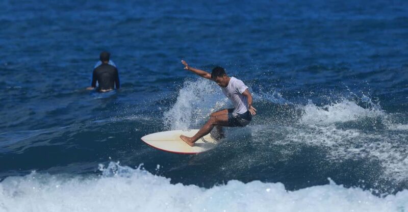 Taiwan : Private or Group Surfing Lesson - Recommendations and Restrictions
