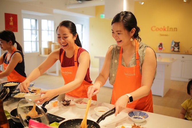 Taiwanese Gourmet Cooking Class in Taipei - Guest Reviews and Instructor Proficiency