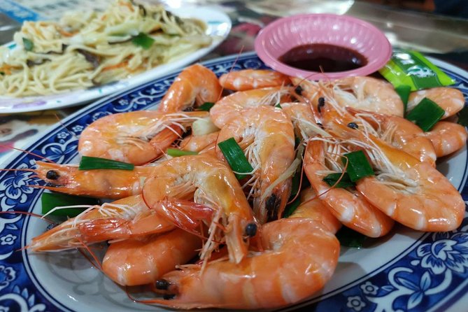 Taiwans Golden Triangle: Yehliu, Jiufen, Shifen Private Day Tour - Exploring Yehliu Geopark