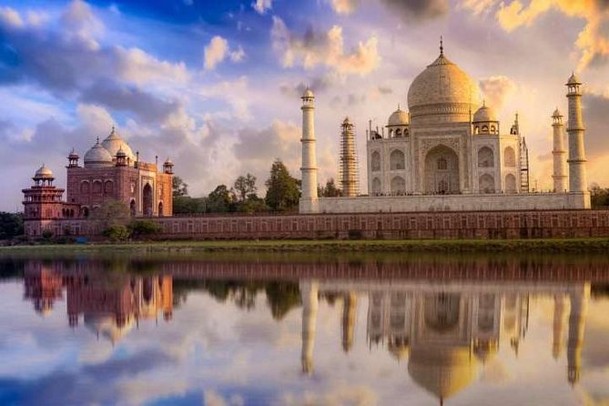 Taj Mahal & Agra Fort: Private Sunrise Tour From Delhi - Pickup Information