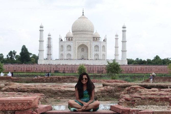 Taj Mahal and Agra Day Tour From Jaipur Ending in Delhi by Train - Agra Fort Visit