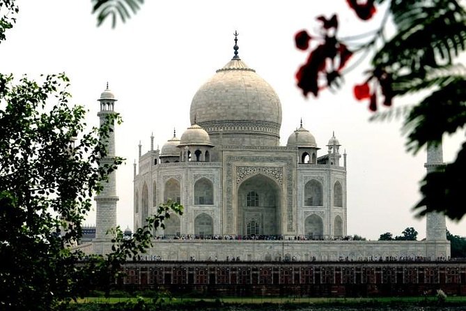 Taj Mahal and Agra Day-Trip From Delhi by Express Train - Discovering Agras Crafts and Culture