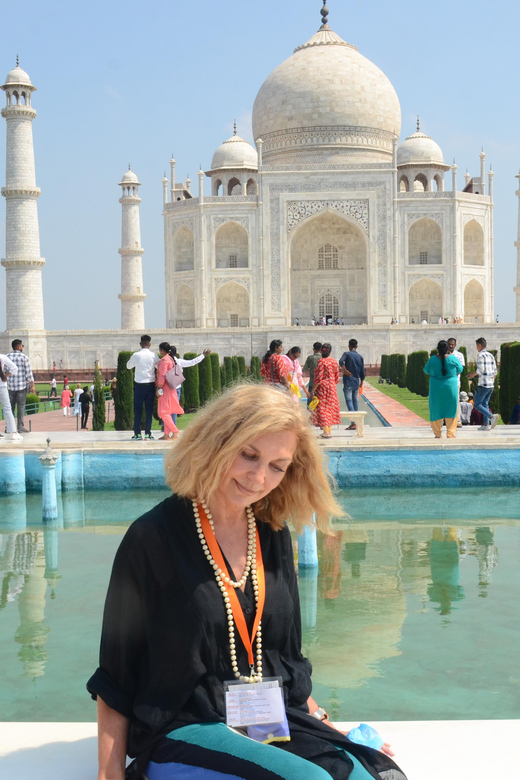 Taj Mahal and Agra Private Guided Day Tour by Car From Delhi - Pickup and Drop-off Options