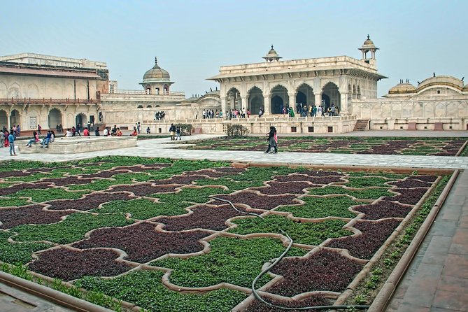 Taj Mahal Private Guided Tour From Delhi With Entrance Fee - Booking and Availability