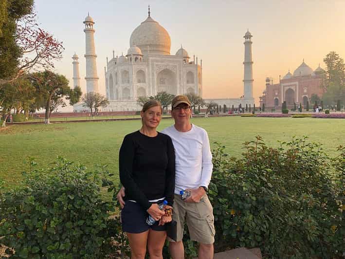 Taj Mahal Private Tour From Delhi With Ticket & Meal Options - Important Information