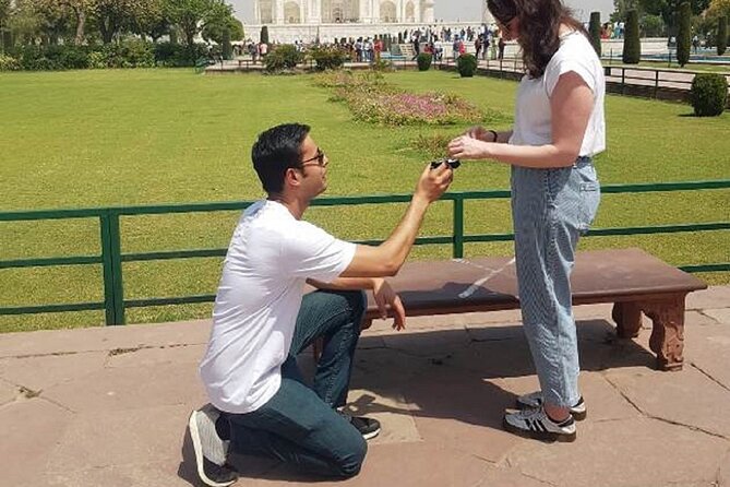 Taj Mahal Skip-The-Line Entry Tickets With Guided Tour - Meeting and Pickup Information