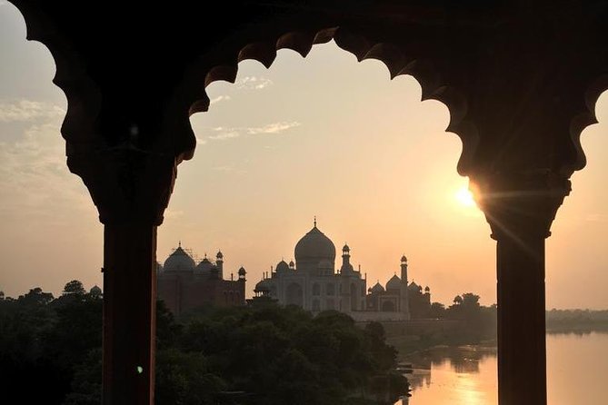 Taj Mahal Skip the Line Ticket and Guide - Highlights of the Tour