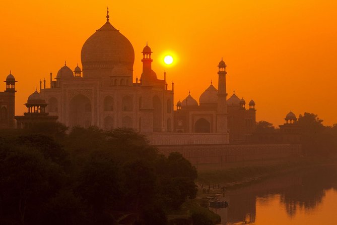 Taj Mahal Sunrise and Agra Fort Private Trip From Agra - Pickup and Transport Options