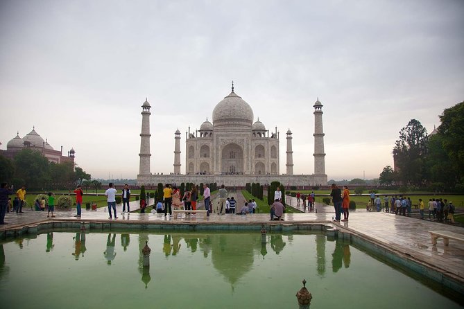 Taj Mahal Sunrise and Agra Overnight Tour From Pune With Flights - Transportation and Accessibility