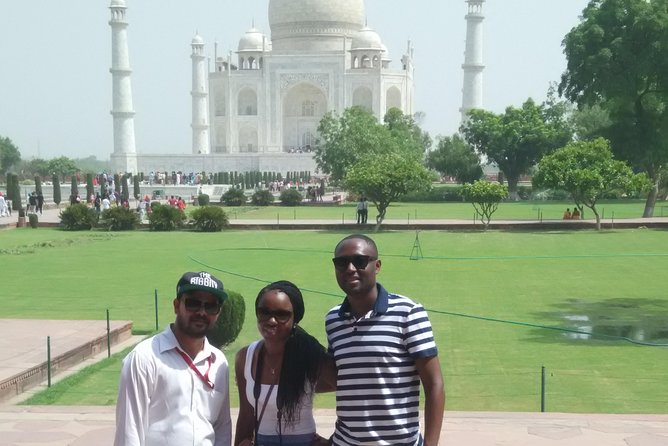 Taj Mahal Sunrise View With Tuk-Tuk - Meeting and Pickup